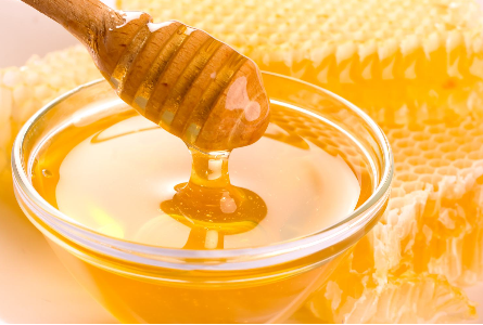 蜂蜜加盐祛痘法